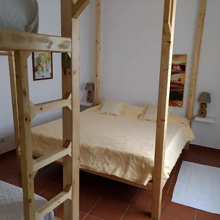 Hostel 1850