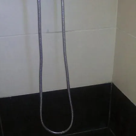 1850 Hostel