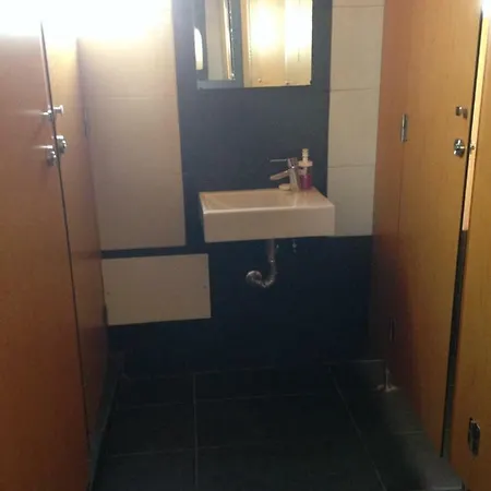 1850 Vandrarhem *